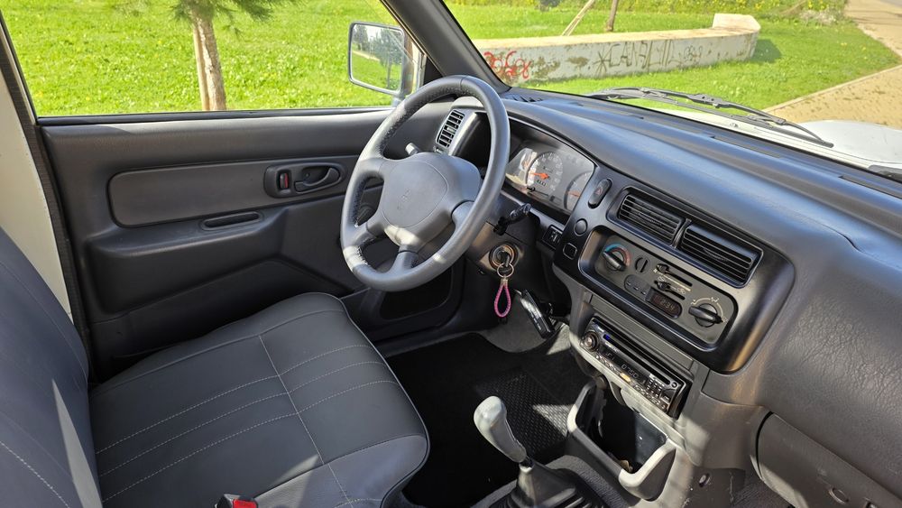 Mitsubishi L200 caixa aberta