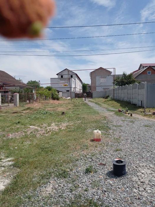 Покос травы, сборка, вывоз скошенного. Уборка участков.