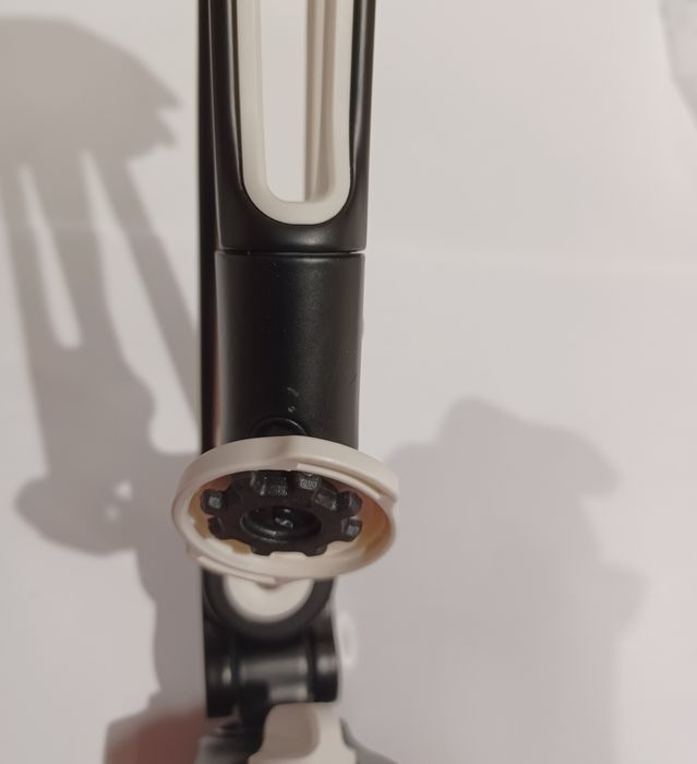 ZenCT Regulowany uchwyt na smartphone i tablet 4,7"-12,9"