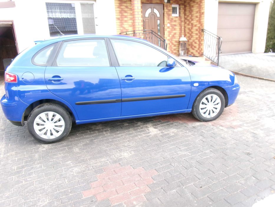 Ladny  seat ibiza 1.4 benz. 2005 r zdrowa zadbana bdb