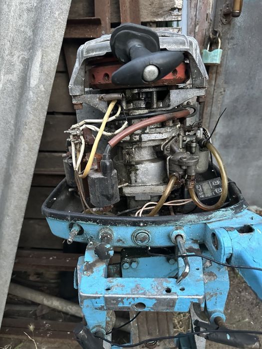 Два мотора вихрь 30, вихрь 25