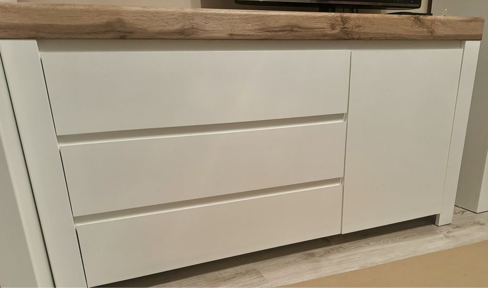 Skręcanie, montaż i naprawa  mebli