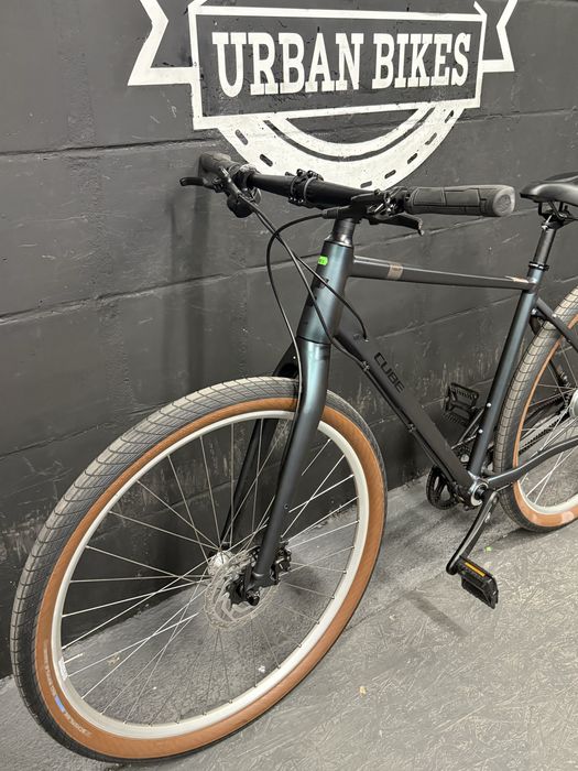 Nowy rower miejski Cube Hyde PRO Pasek Shimano Alfine 8 Aluminium Unisex 52 cm Urban Bikes