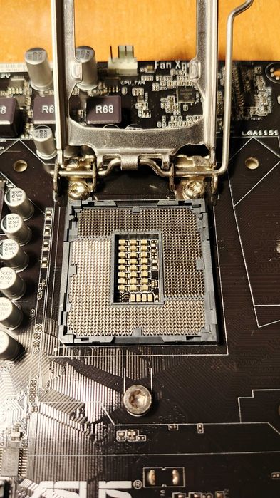 Asus B150M-C (s1151)4-DDR4+XEON E3 1245 V6(читать объявление )