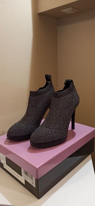 Продам ботильоны в идеальном состоянии
