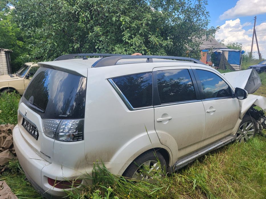 Продам Mitsubishi Outlander після ДТП.