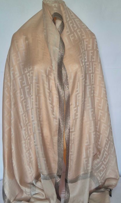 Szal Fendi jedwabny szal logowany 190x65