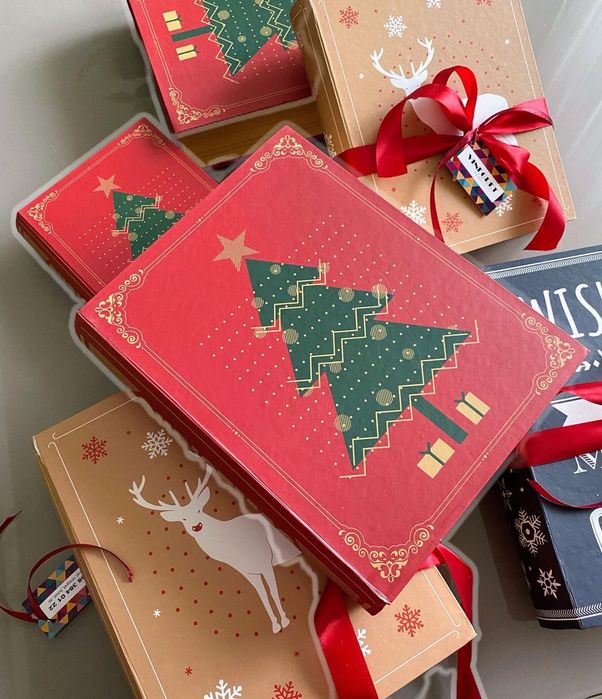 Продам новорічні коробки 100 грн