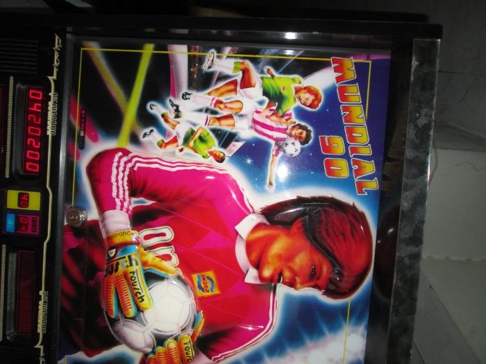 flipper  mundial 90 como nova original. Damos garantia.