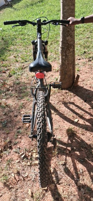 Bicicleta adulto preta