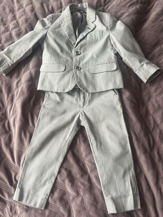 Sliczny garniturek 92