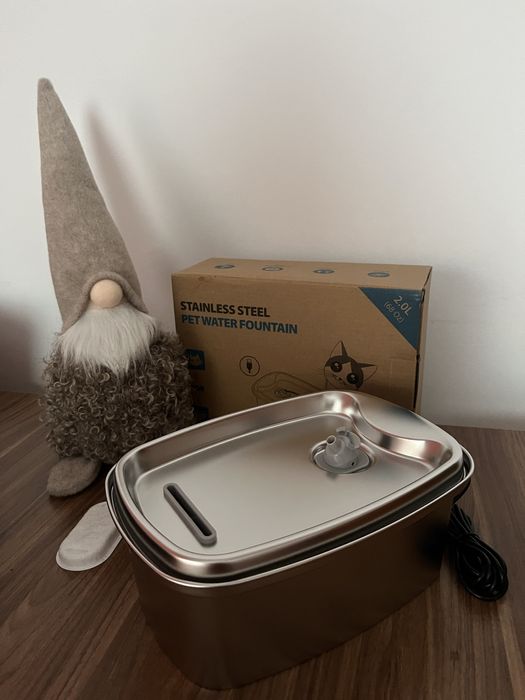 Fontanna/poidełko dla zwierząt (psa/kota) 2L – stal nierdzewna – nowa