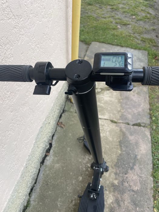 Електро самокат Cavion Go Sity