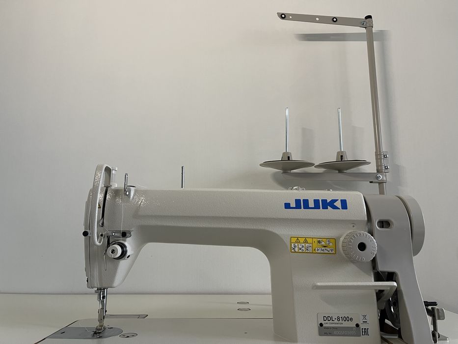 Швейна  прямострочна машина Juki DDL-8100e