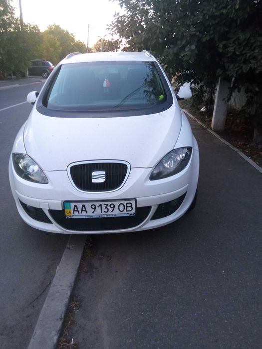 Автомобиль  Сеат Альтеа