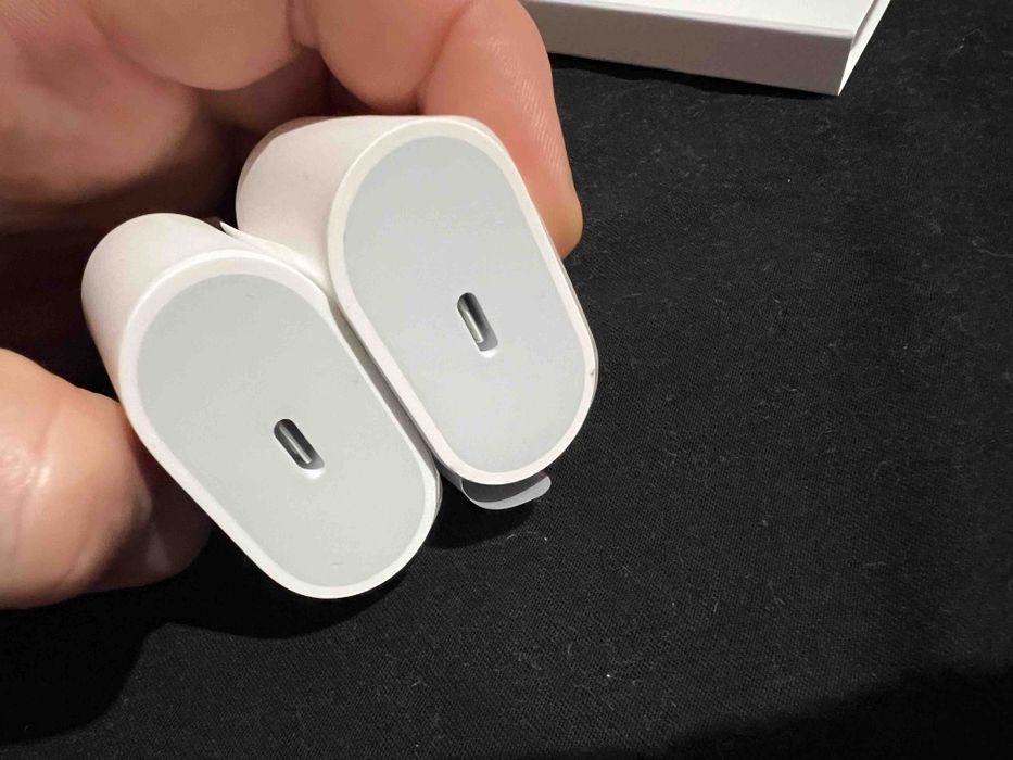 Apple USB-C мощностью 20 Вт. ЕОМ