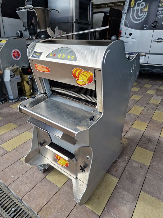 Хлеборезка Хліборізка Хлібонарізальна машина Автомат Wabama професійна