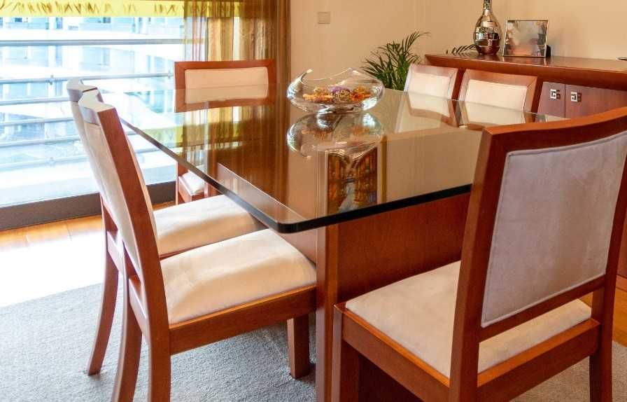 Suporte mesa jantar em madeira