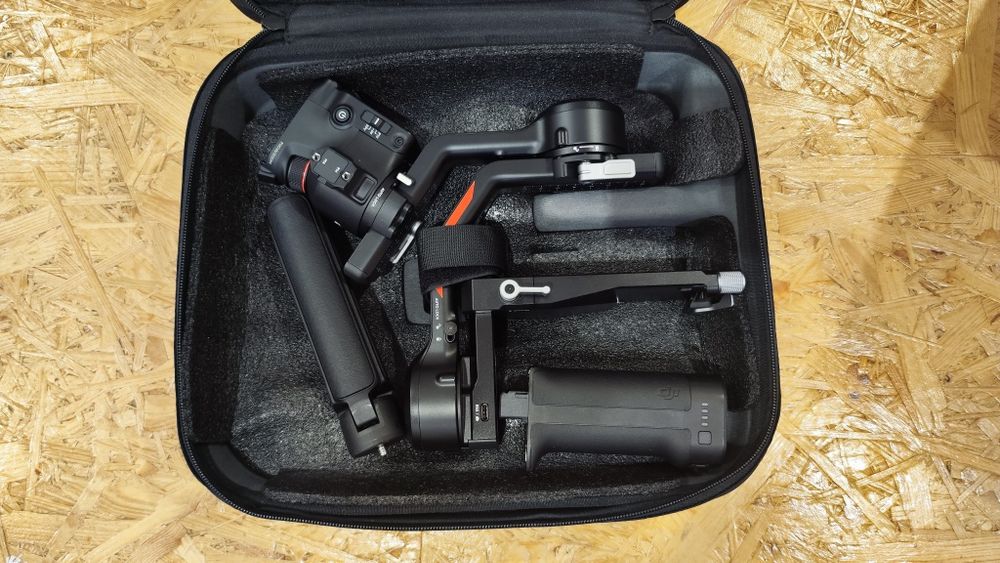 Gimbal DJI RS4 Combo