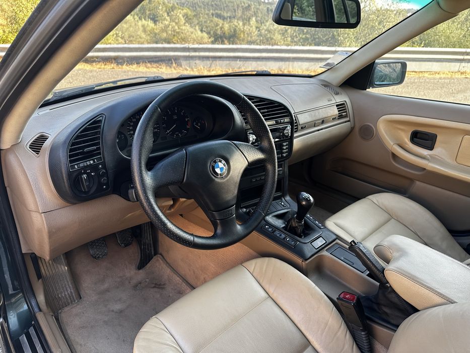 BMW E36 320i touring