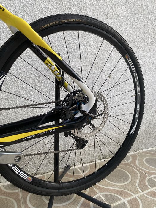 Bicicleta de Gravel Carbono