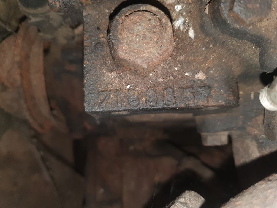 Motor bedford com caixa velocidades