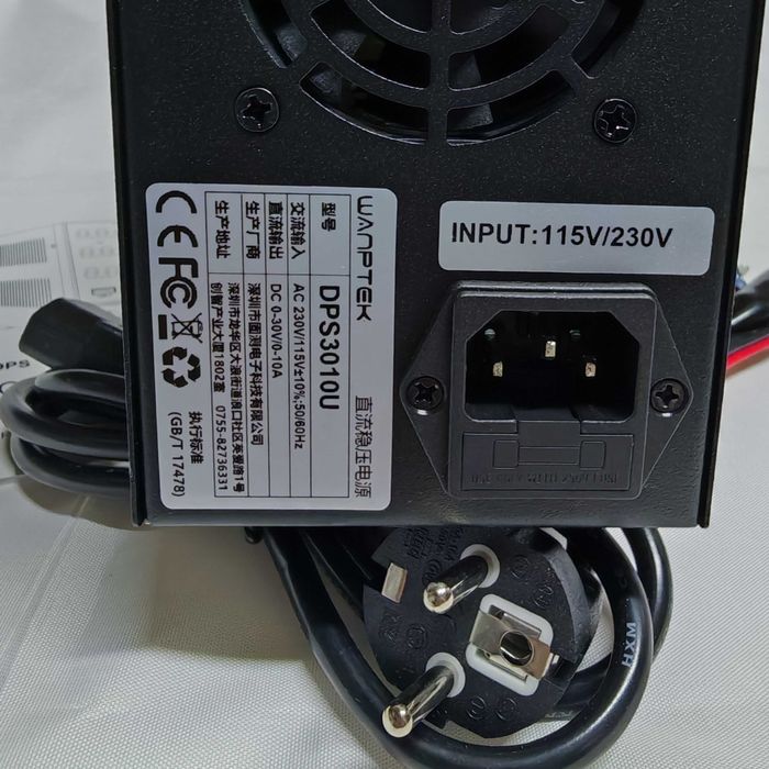 Лабораторний блок живлення Wanptek DPS3010U 300 Вт 30 В 10 А