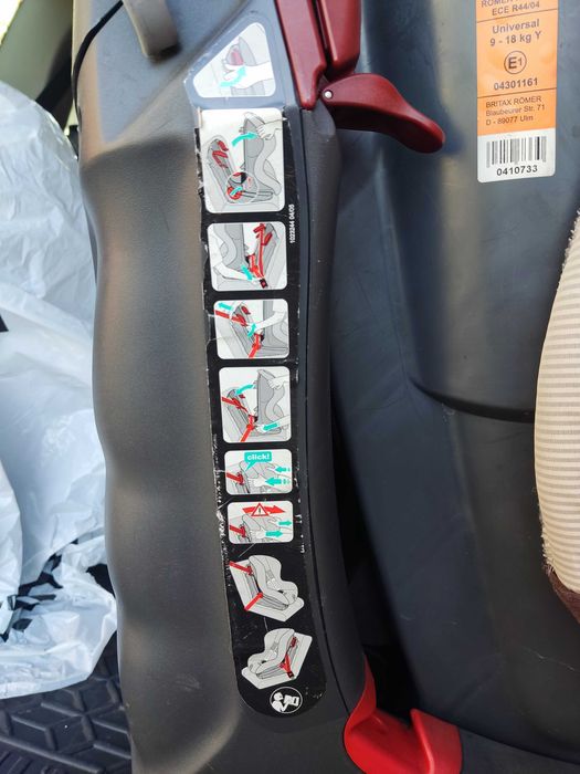 Автокрісло дитяче Britax Römer King TS (9-18кг)