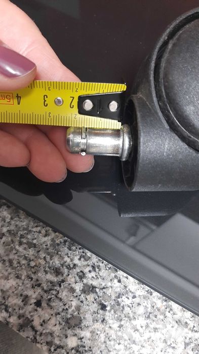 5 Rodas para cadeiras de escritório em perfeitas condições