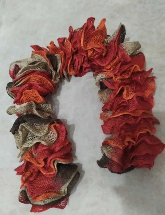 Шарф в'язаний жіночий