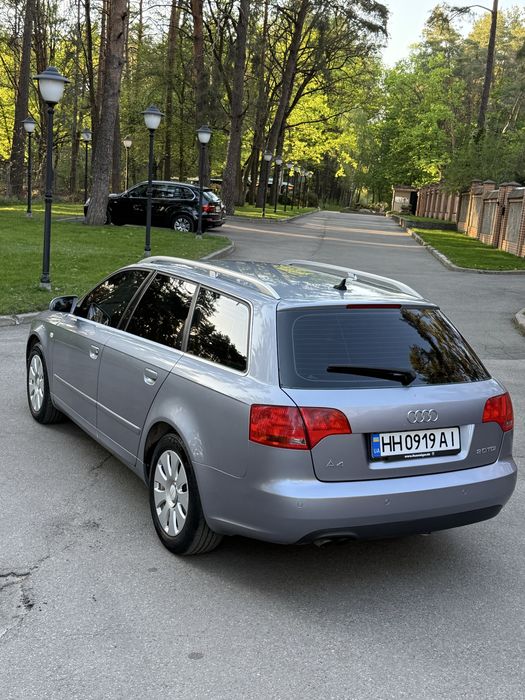 Продам Audi a4 b7 avtomat