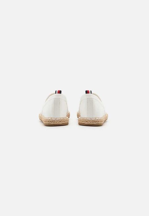 Oryginalne buty espadryle Tommy Hilfiger ecru białe