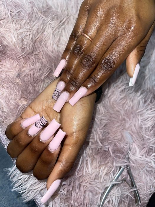 Manicure e pedicure no cacem