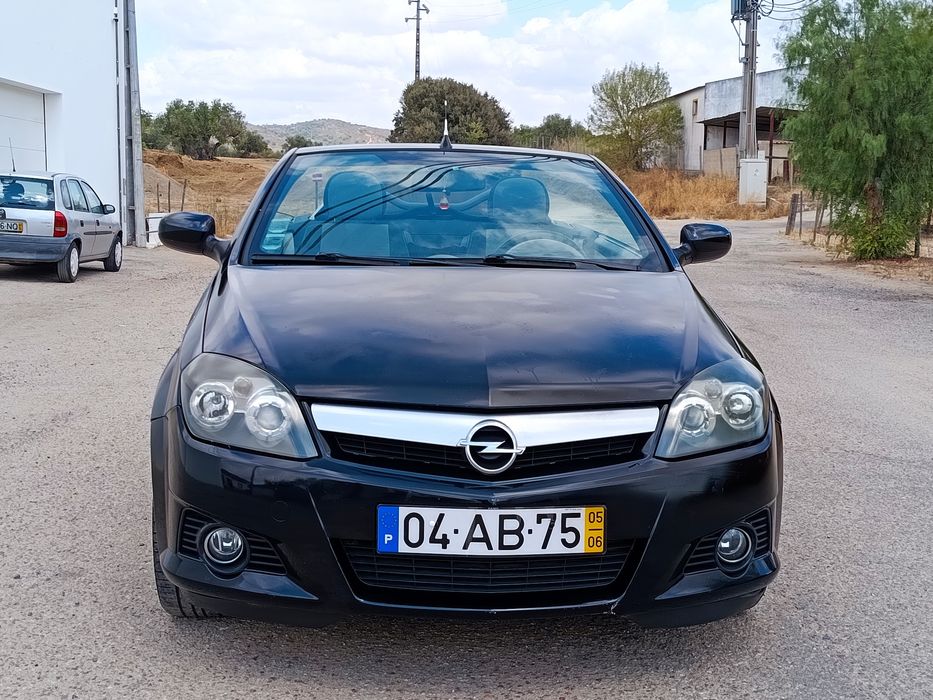 Opel tigra Twintop cabrio de 2005 a gasóleo 1.3 CDTI com 180mil kms nacional