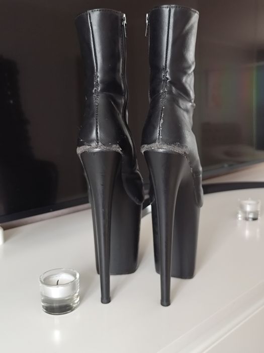 Танцювальні Стріпи Pleaser 37р б/у