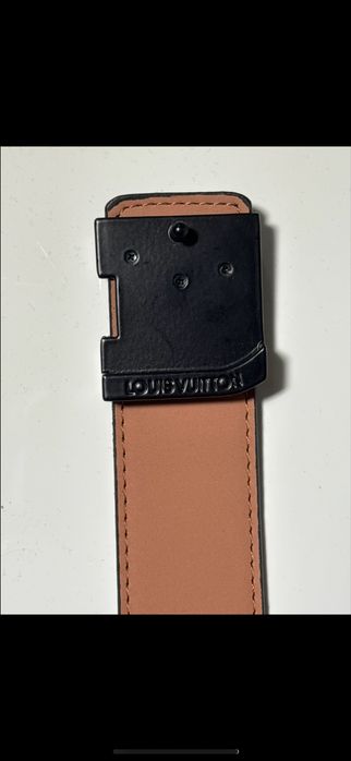 Dwa paski Louis Vuitton