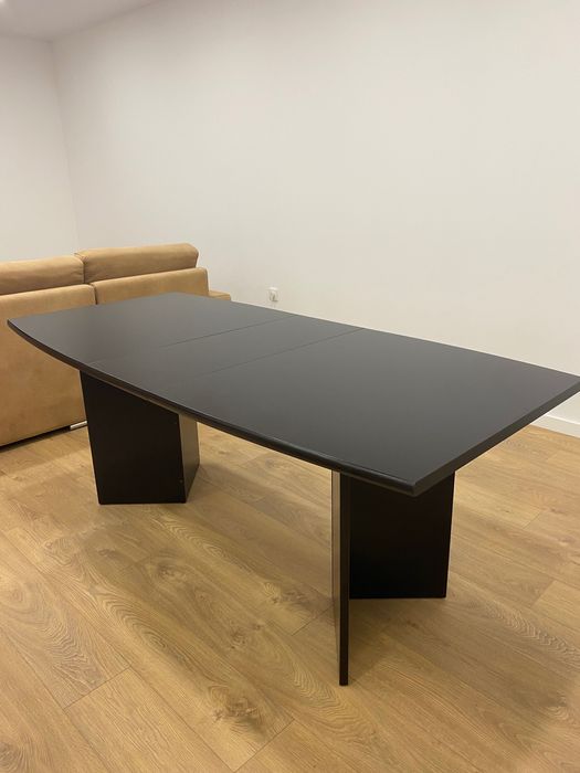 Conjunto mesa e cadeiras