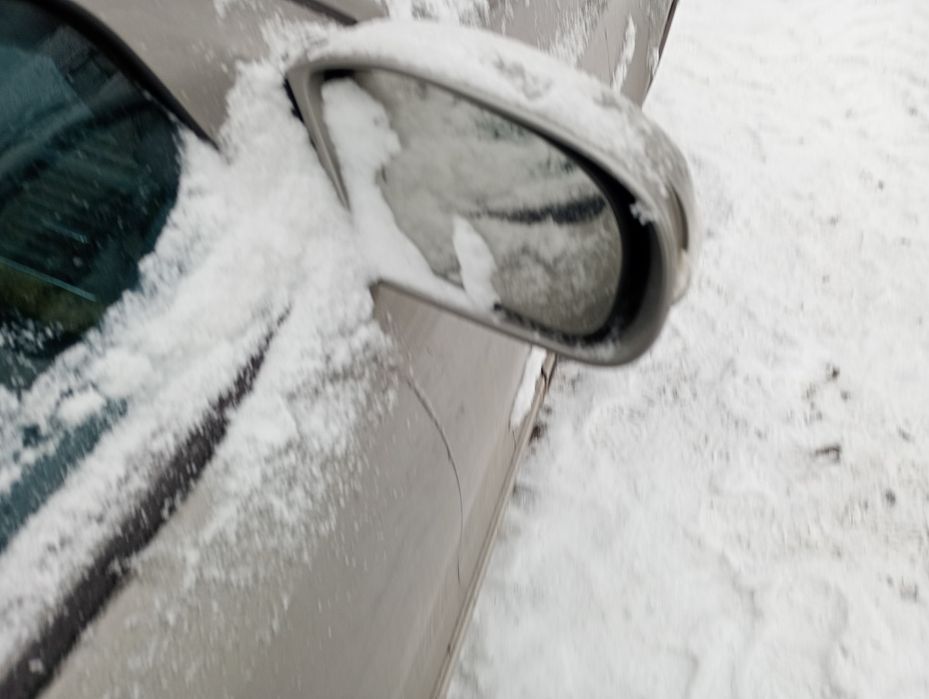 Mercedes E320  W211 3.2   C723 zderzak przedni, części transport Fv