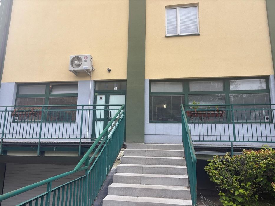 Lokal Handlowo-Usługowy