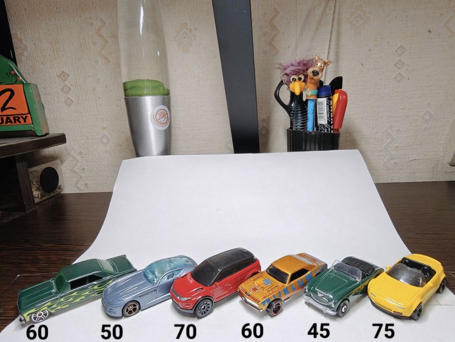 Машинки модели hot wheels matchbox corgi bburago maisto