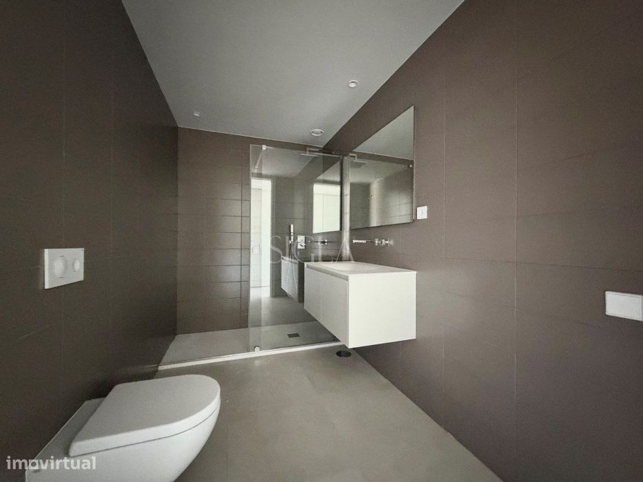 T1 Praia Canidelo em condomínio com piscina ginásio e coworking