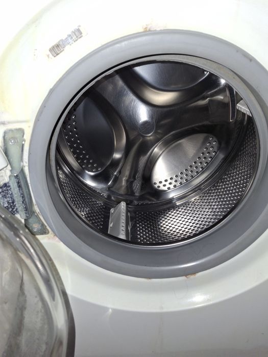 Пральна машина INDESIT