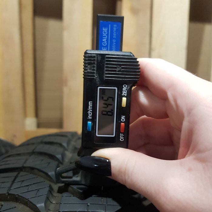 Pirelli  195/55/17 Шини Зимові (4шт) з Європи б/в Р17