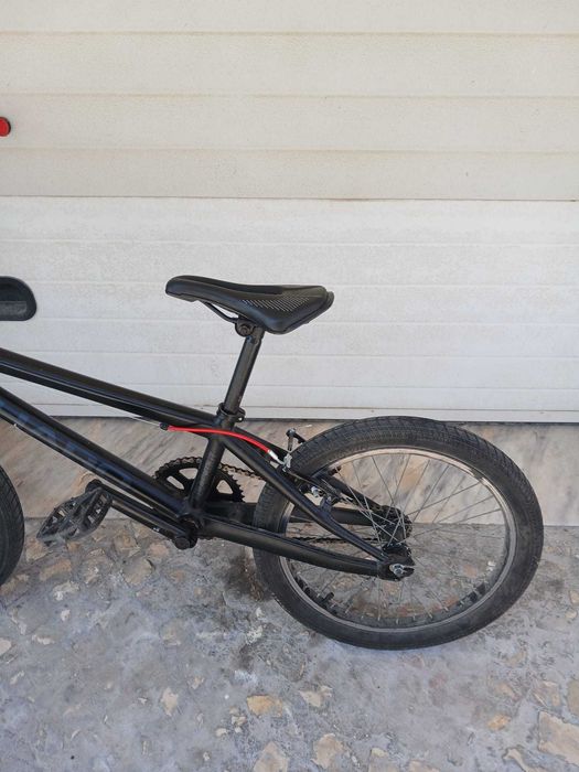 Bicicleta (Bmx) preta