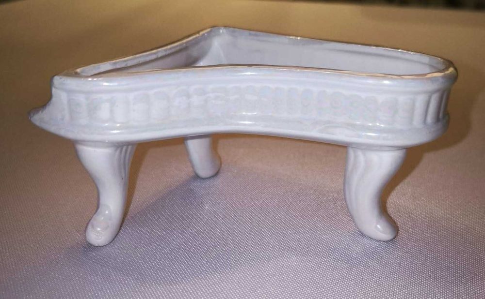 Fortepian ceramiczka doniczka
