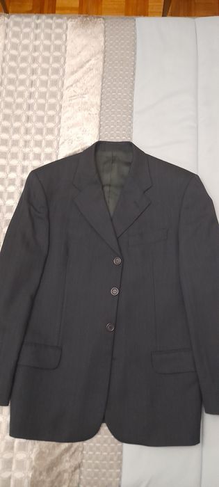 Vendo fato como novo