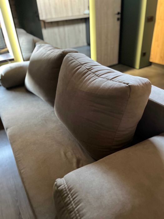 Подобова оренда біля Форуму(з 1 березня)