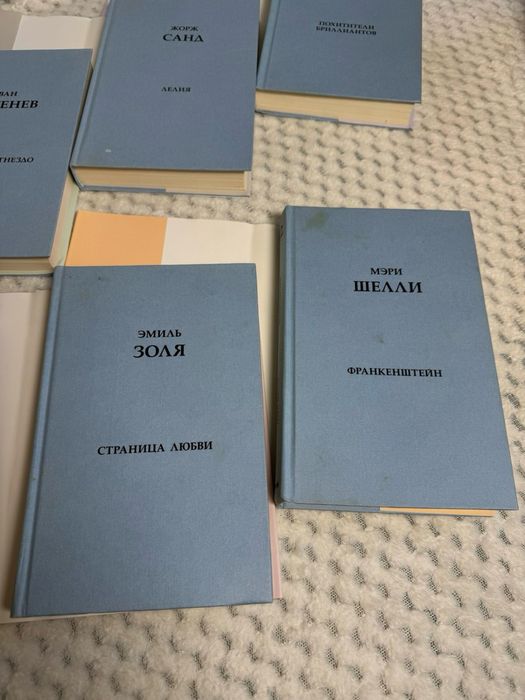 Колекція книг або поштучно