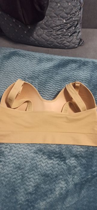 Stanik top bez szwowy 44 DD/DDD