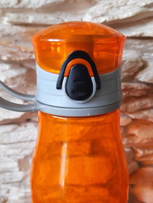Bidon, butelka na napój z wyciskarką poj. 700 ml. Delimano